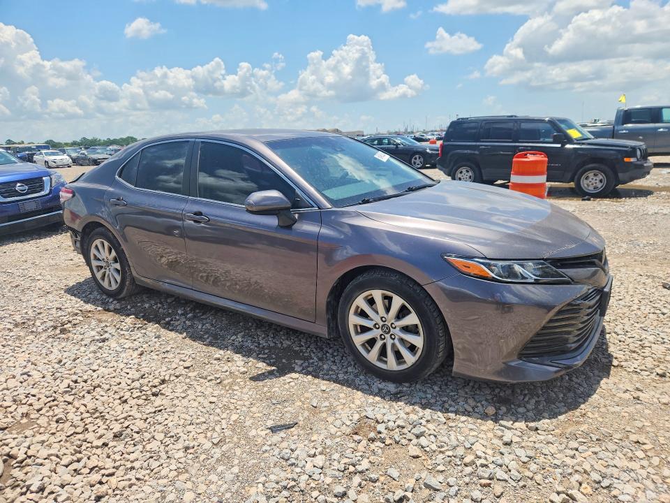 Продажа на аукционе авто 2018 Toyota Camry, vin: 4T1B11HK4JU134761, номер лота: 60495226