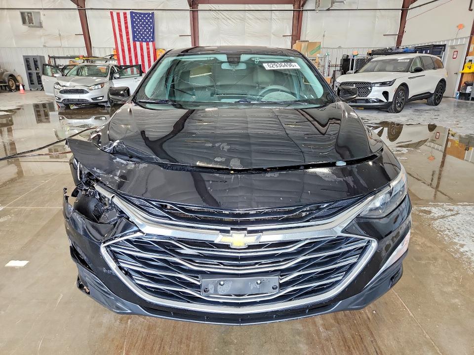 62936496 :رقم المزاد ، 1G1ZD5ST3LF052586 vin ، 2020 Chevrolet Malibu مزاد بيع