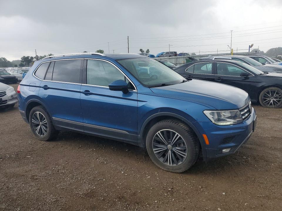 Продаж на аукціоні авто 2018 Volkswagen Tiguan, vin: 3VV2B7AX0JM102714, номер лоту: 63291686