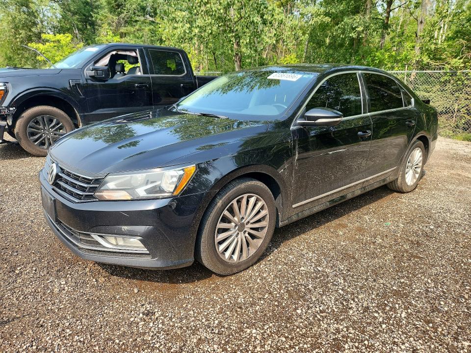 61861896 :رقم المزاد ، 1VWBS7A36GC030579 vin ، 2016 Volkswagen Passat مزاد بيع