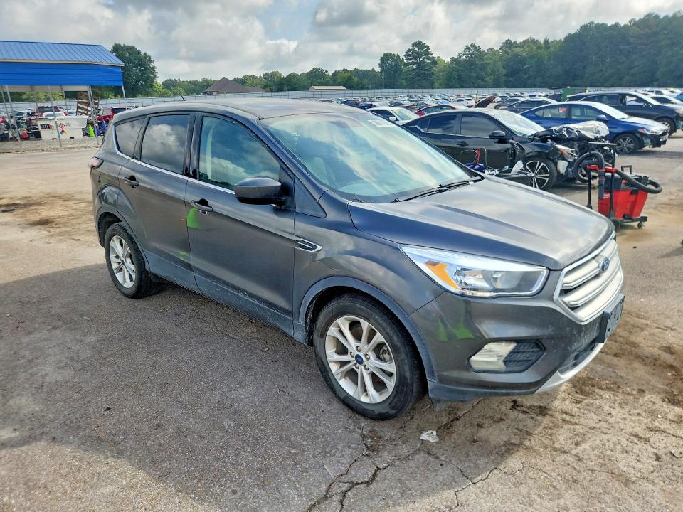 Продаж на аукціоні авто 2017 Ford Escape, vin: 1FMCU0GD7HUE85523, номер лоту: 59911686