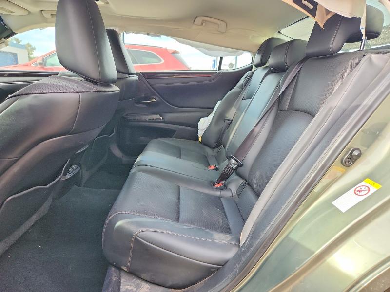 59342636 :رقم المزاد ، 58ABZ1B15KU034381 vin ، 2019 Lexus Es مزاد بيع