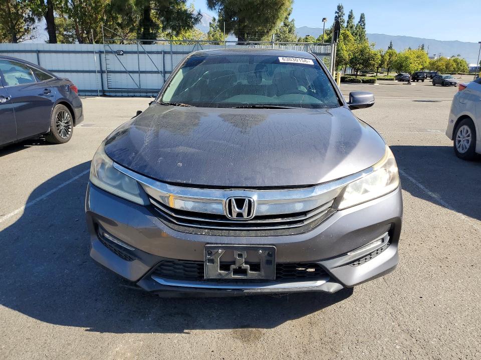 63030156 :رقم المزاد ، 1HGCR3F89GA030511 vin ، 2016 Honda Accord مزاد بيع