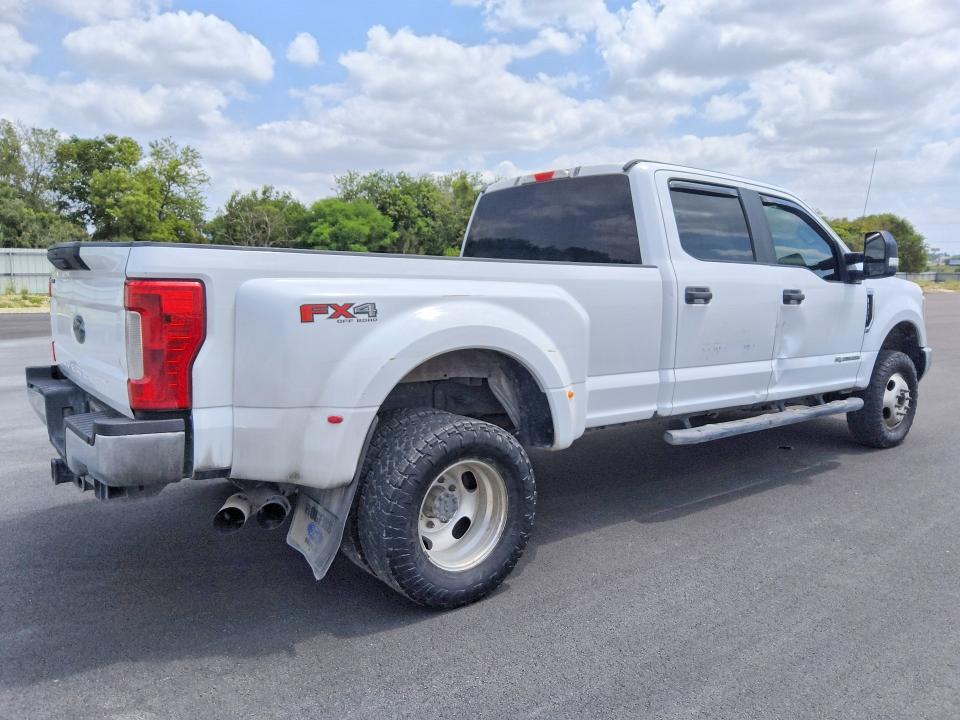 Продажа на аукционе авто 2019 Ford F350, vin: 1FT8W3DT4KEE64308, номер лота: 60919846