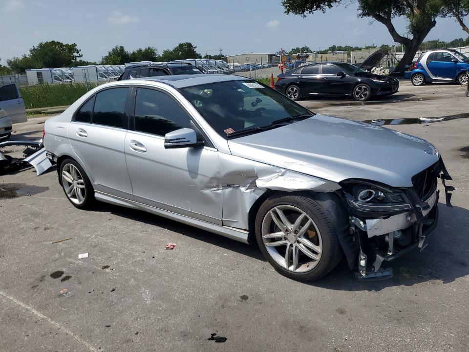 Продажа на аукционе авто 2012 Mercedes-benz C, vin: WDDGF4HB8CA607021, номер лота: 60081076