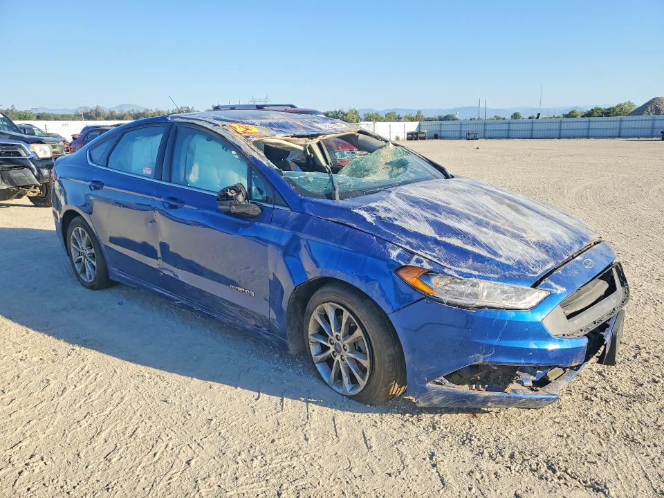 59822336 :رقم المزاد ، 3FA6P0LUXHR336809 vin ، 2017 Ford Fusion مزاد بيع