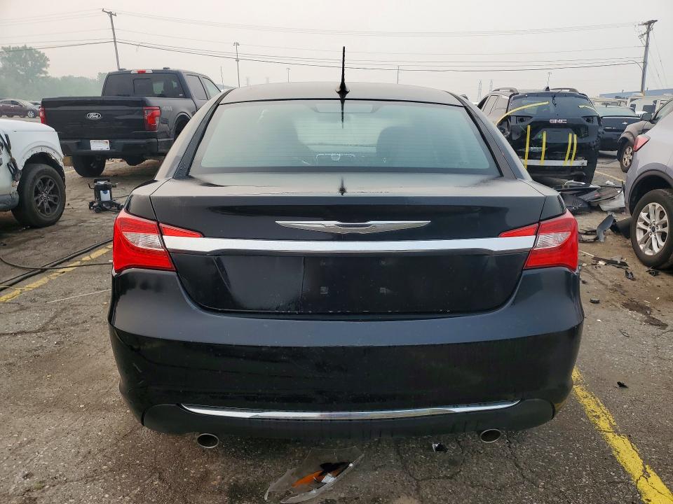 Продаж на аукціоні авто 2013 Chrysler 200, vin: 1C3CCBCG2DN726853, номер лоту: 61392826