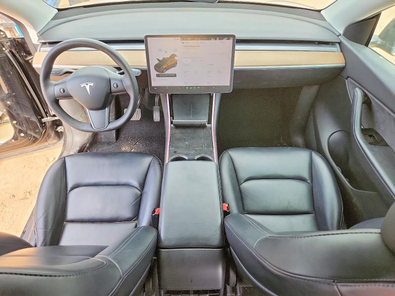 61533626 :رقم المزاد ، 5YJYGDED2MF107138 vin ، 2021 Tesla Model Y مزاد بيع