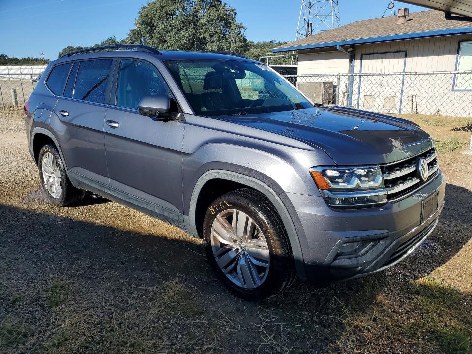 2020 Volkswagen Atlas მანქანა იყიდება აუქციონზე, vin: 1V2WR2CA2LC502736, აუქციონის ნომერი: 60775386
