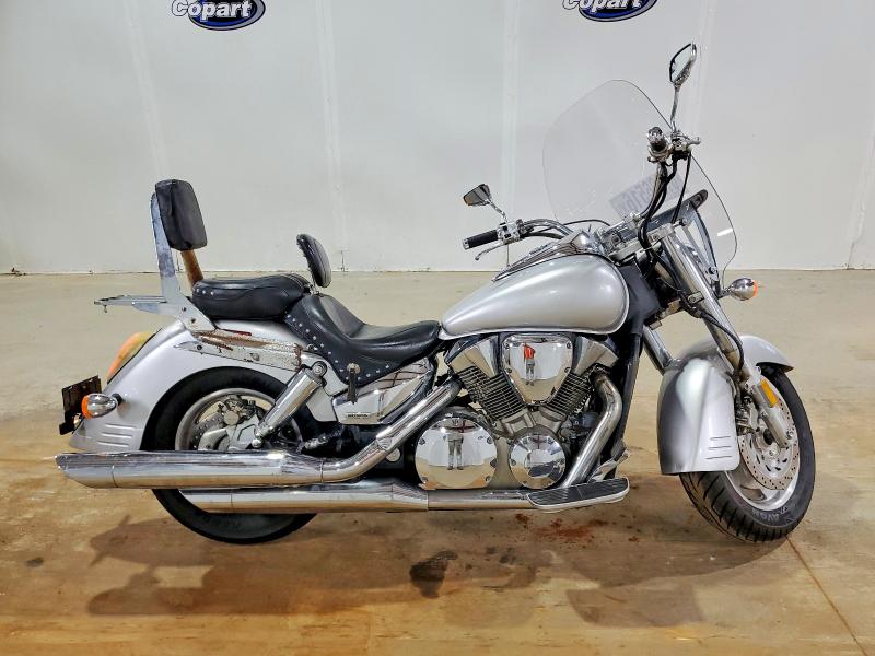 Продажа на аукционе авто 2006 Honda Vtx1300, vin: 1HFSC52666A302335, номер лота: 61306516