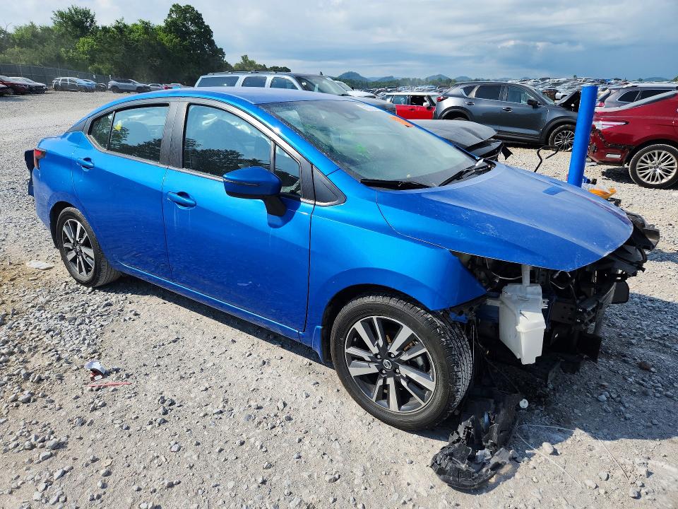 60373576 :رقم المزاد ، 3N1CN8EV0ML824383 vin ، 2021 Nissan Versa مزاد بيع
