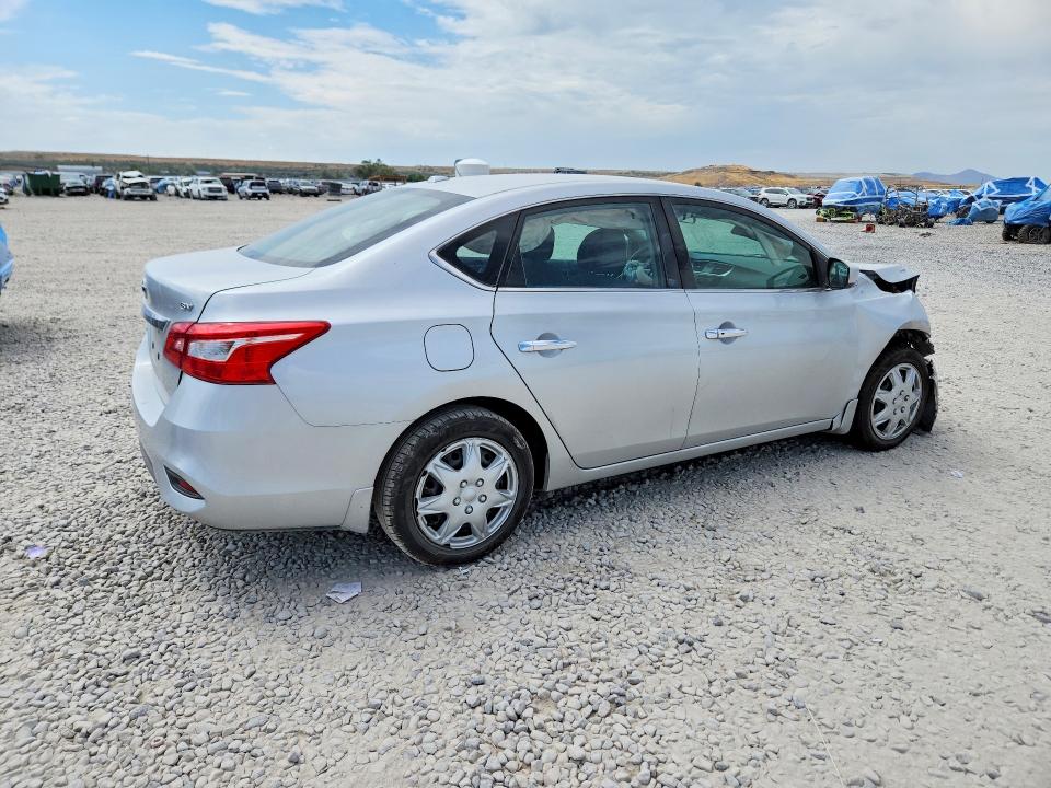 2017 Nissan Sentra მანქანა იყიდება აუქციონზე, vin: 3N1AB7AP1HL711548, აუქციონის ნომერი: 61527586