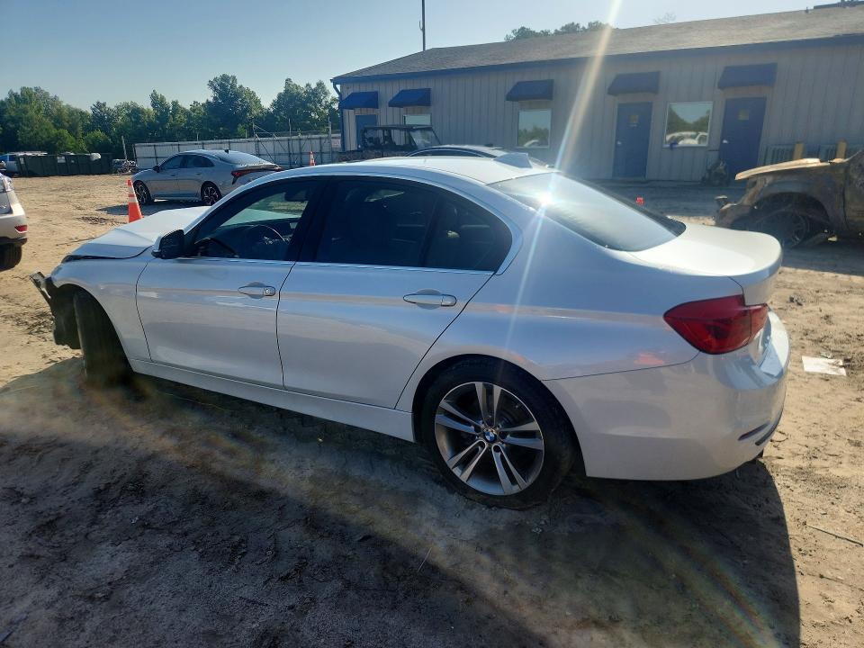 2018 Bmw 330 მანქანა იყიდება აუქციონზე, vin: WBA8B9G58JNU98436, აუქციონის ნომერი: 61003516