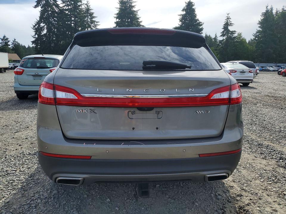 61597606 :رقم المزاد ، 2LMPJ8KR6HBL52970 vin ، 2017 Lincoln Mkx مزاد بيع