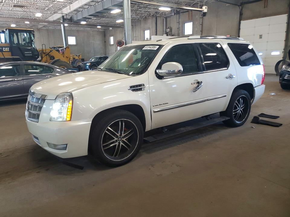 2011 Cadillac Escalade მანქანა იყიდება აუქციონზე, vin: 1GYS4DEF5BR378339, აუქციონის ნომერი: 61244306