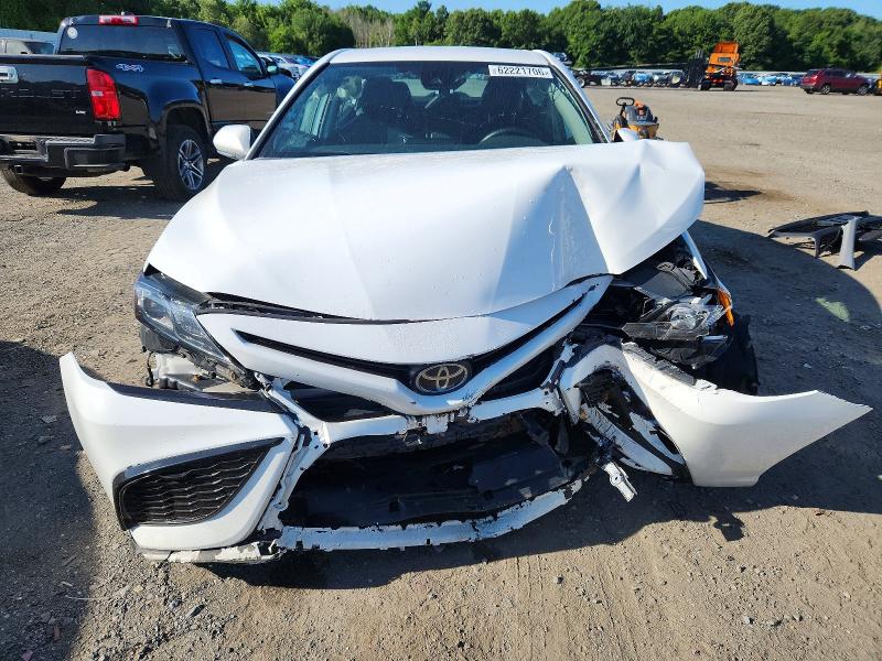 Продаж на аукціоні авто 2022 Toyota Camry, vin: 4T1G11BK2NU069090, номер лоту: 62221706