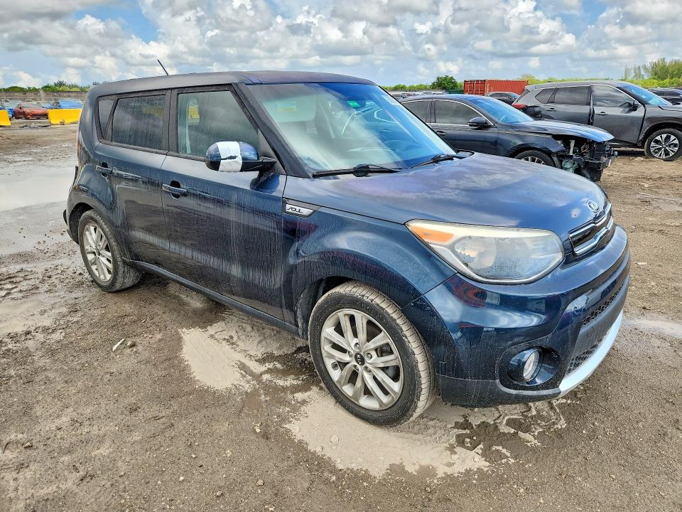 2017 Kia Soul მანქანა იყიდება აუქციონზე, vin: KNDJP3A5XH7423361, აუქციონის ნომერი: 62053716
