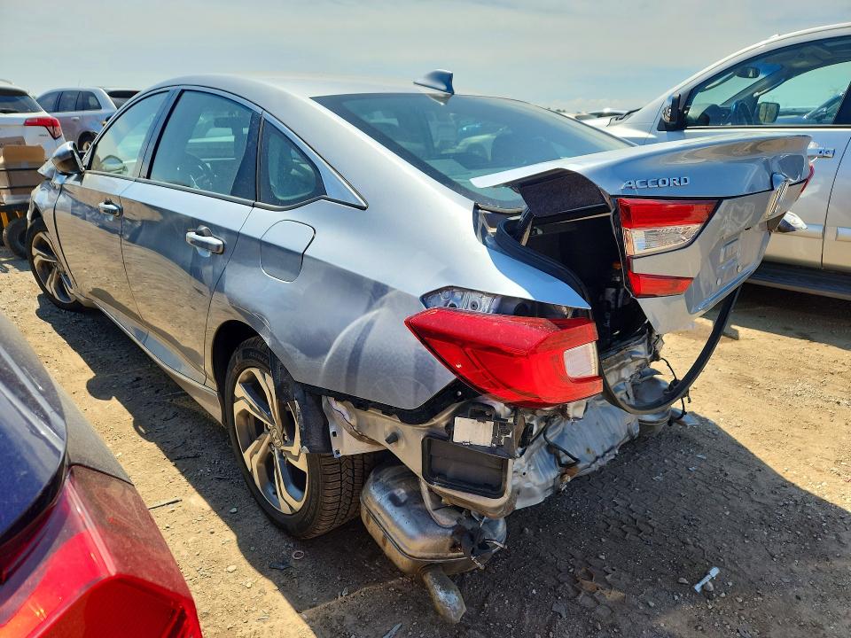 Продажа на аукционе авто 2018 Honda Accord, vin: 1HGCV1F40JA080329, номер лота: 60682196
