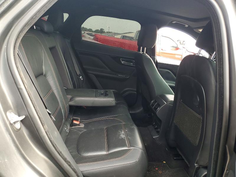 59815386 :رقم المزاد ، SADCK2BVXHA059885 vin ، 2017 Jaguar F-pace مزاد بيع
