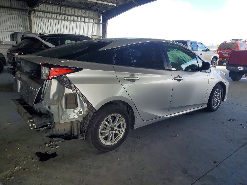 Продаж на аукціоні авто 2022 Toyota Prius, vin: JTDKAMFU0N3160666, номер лоту: 61943916
