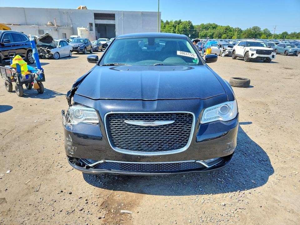 59837726 :رقم المزاد ، 2C3CCARGXFH757264 vin ، 2015 Chrysler 300 مزاد بيع
