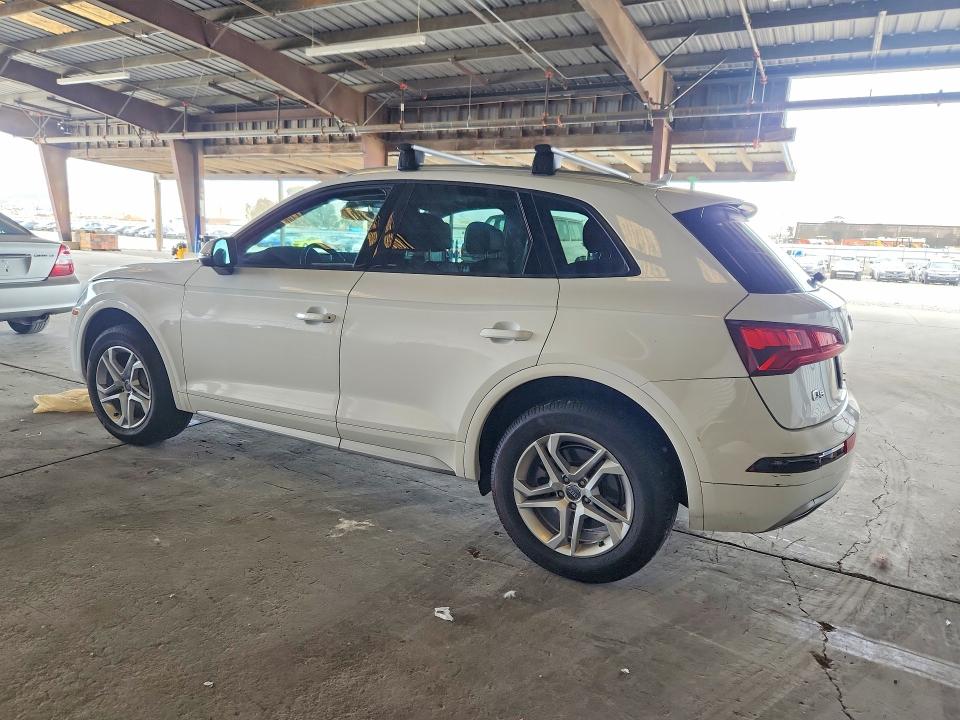 60402666 :رقم المزاد ، WA1ANAFY4J2182584 vin ، 2018 Audi Q5 مزاد بيع