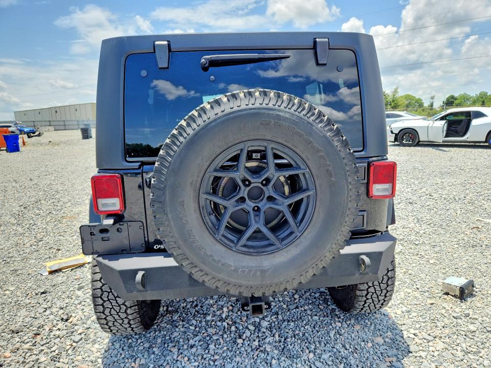 2018 Jeep Wrangler Unlimited მანქანა იყიდება აუქციონზე, vin: 1C4HJWDG9JL927976, აუქციონის ნომერი: 60005766