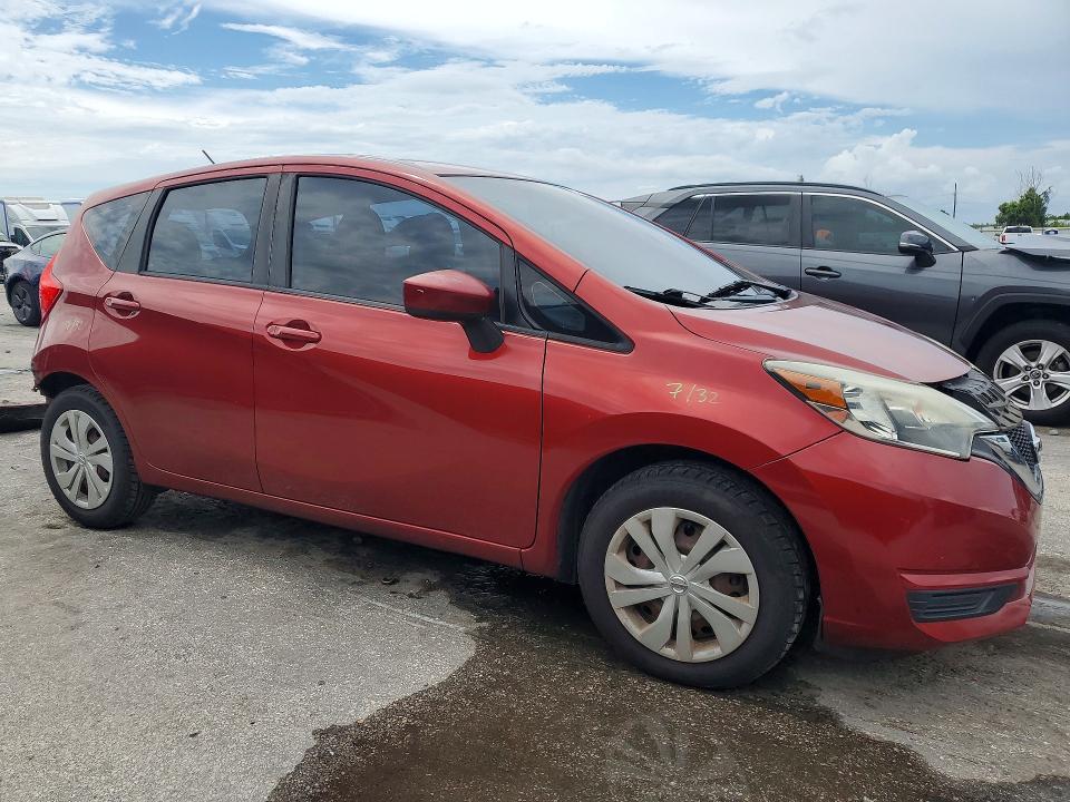 63648396 :رقم المزاد ، 3N1CE2CP7JL370341 vin ، 2018 Nissan Versa Note مزاد بيع