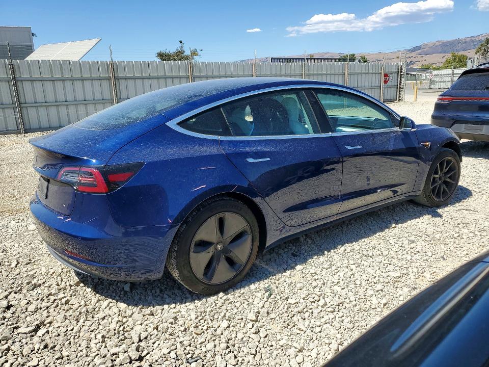 2019 Tesla Model 3 მანქანა იყიდება აუქციონზე, vin: 5YJ3E1EA6KF317968, აუქციონის ნომერი: 61188236