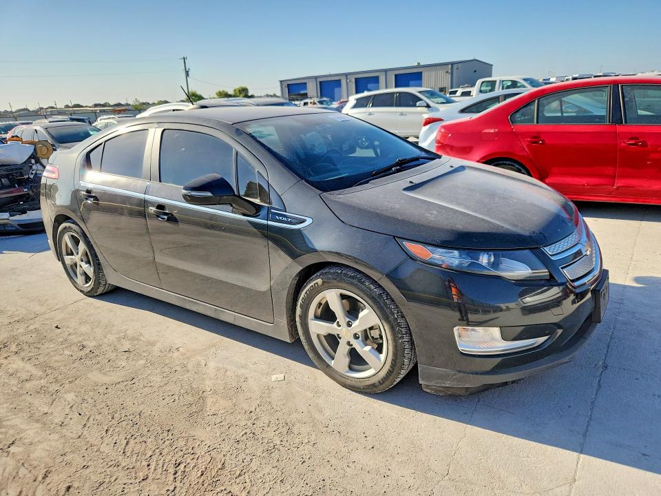 62694236 :رقم المزاد ، 1G1RA6E47FU125526 vin ، 2015 Chevrolet Volt مزاد بيع