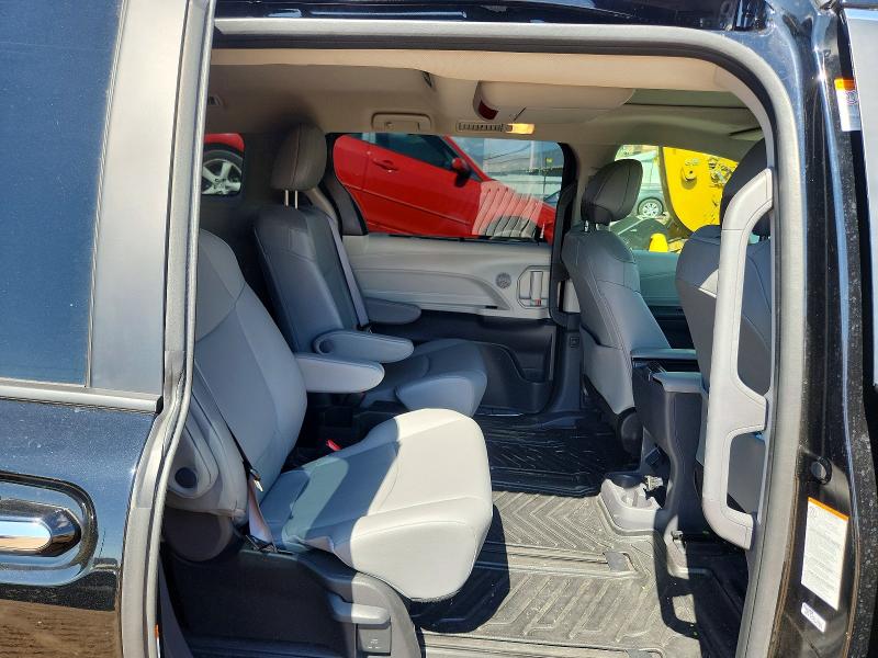 61640616 :رقم المزاد ، 5TDJSKFC7RS141492 vin ، 2024 Toyota Sienna مزاد بيع