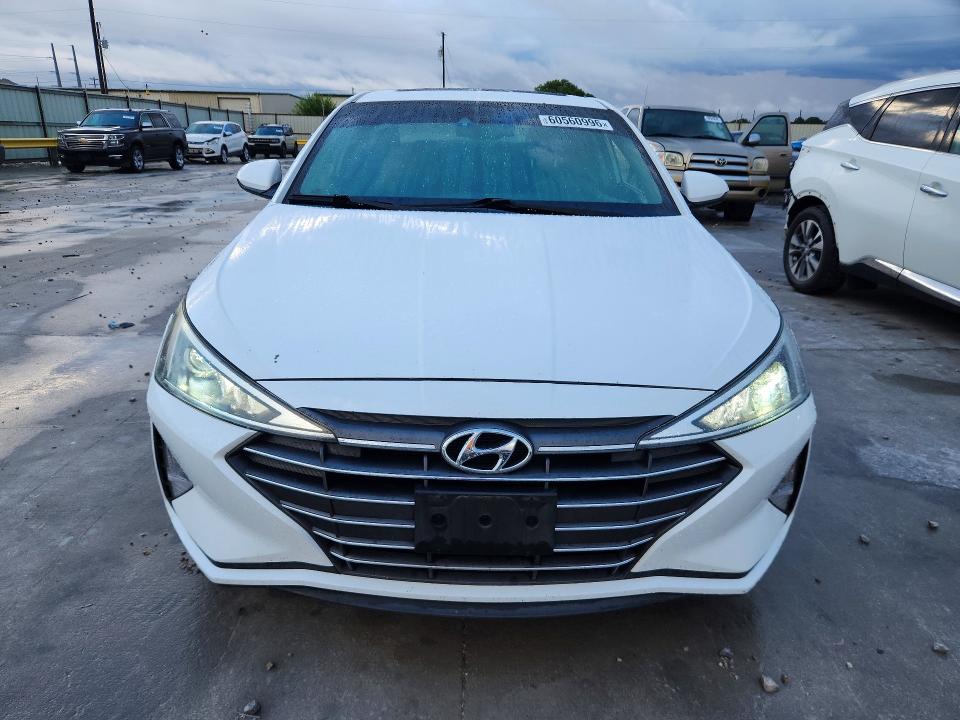 60560996 :رقم المزاد ، 5NPD84LF1LH577080 vin ، 2020 Hyundai Elantra مزاد بيع