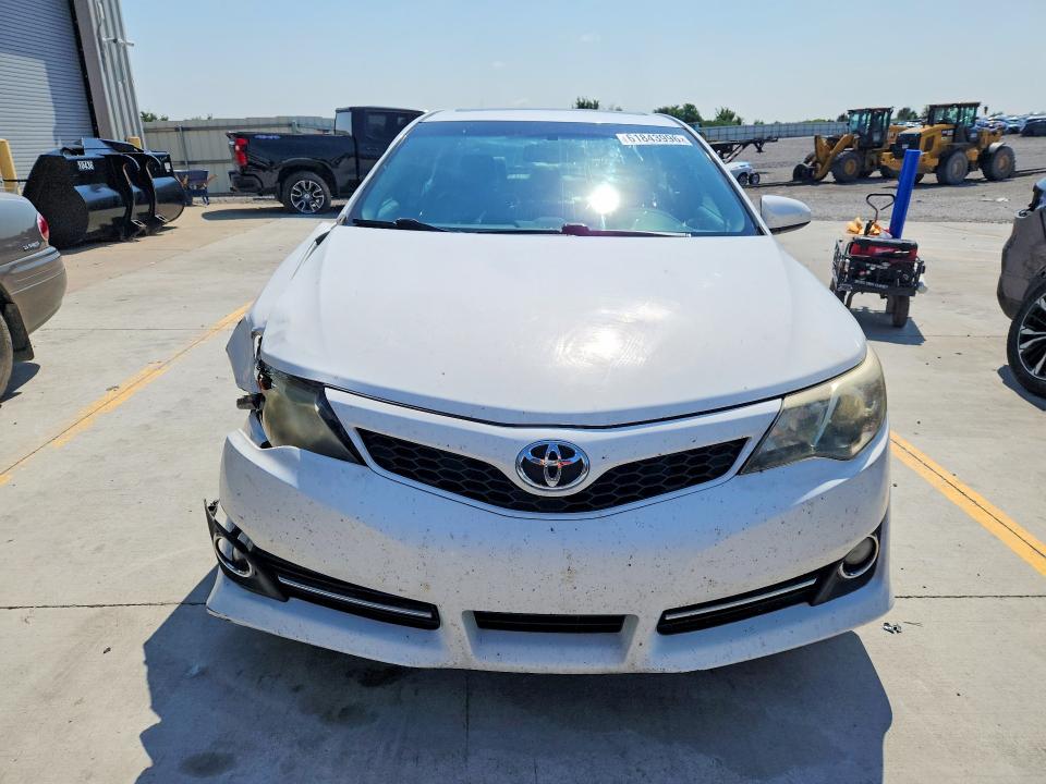 Aukcja sprzedaży 2014 Toyota Camry, vin: 4T1BF1FK3EU771800, numer aukcji: 61843996