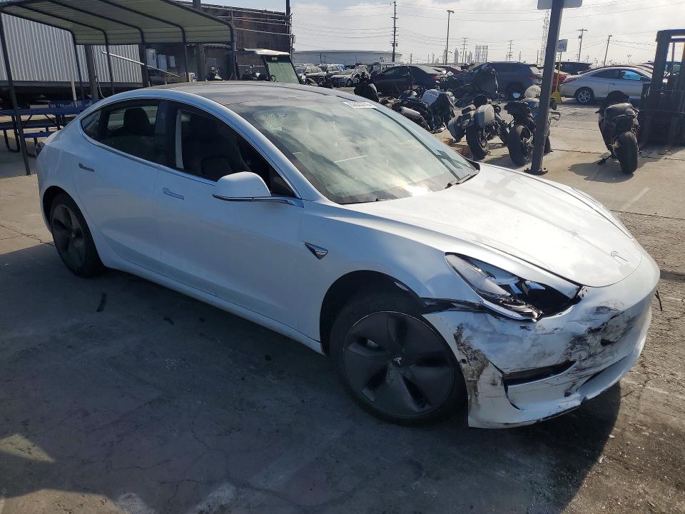 62853776 :رقم المزاد ، 5YJ3E1EA3KF427375 vin ، 2019 Tesla Model 3 مزاد بيع