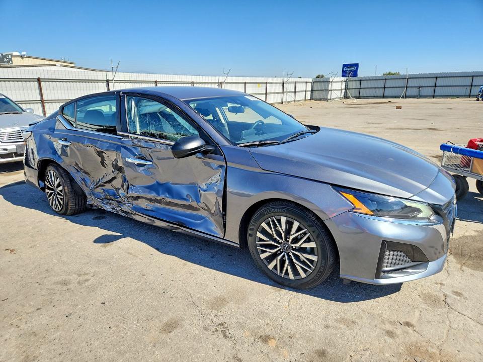 Продажа на аукционе авто 2024 Nissan Altima, vin: 1N4BL4DV5RN394999, номер лота: 62889366