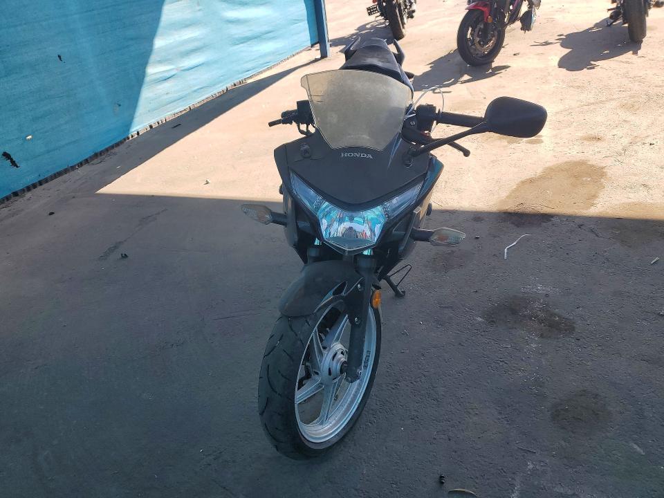 Aukcja sprzedaży 2012 Honda Cbr250, vin: MLHMC4108C5205861, numer aukcji: 62077636