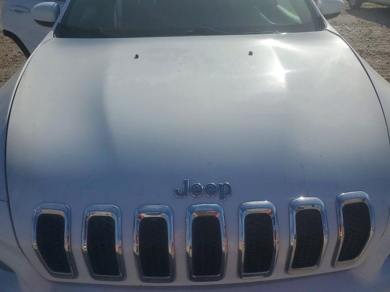 63031876 :رقم المزاد ، 1C4PJLCB9JD539141 vin ، 2018 Jeep Cherokee مزاد بيع