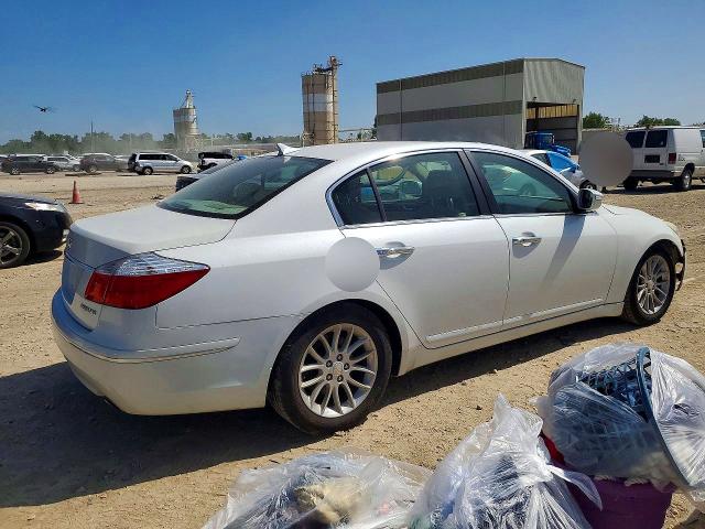 Продаж на аукціоні авто 2011 Hyundai Genesis, vin: KMHGC4DE4BU133967, номер лоту: 61602796