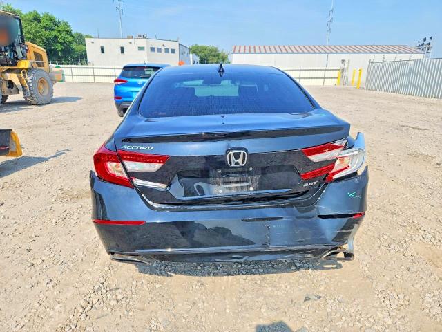 Продаж на аукціоні авто 2018 Honda Accord, vin: 1HGCV2F54JA031617, номер лоту: 60987196