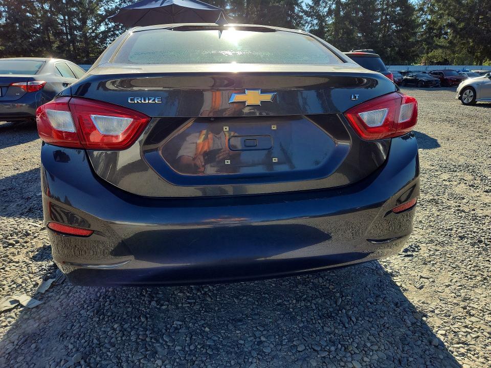 63256216 :رقم المزاد ، 1G1BE5SM5H7202576 vin ، 2017 Chevrolet Cruze مزاد بيع