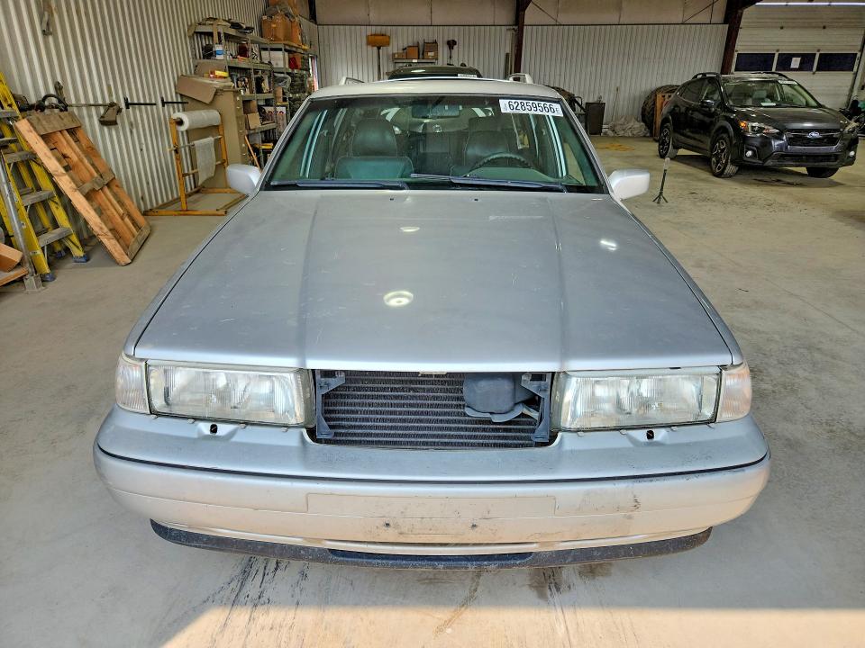 62859566 :رقم المزاد ، YV1KW9604W1045278 vin ، 1998 Volvo V90 مزاد بيع