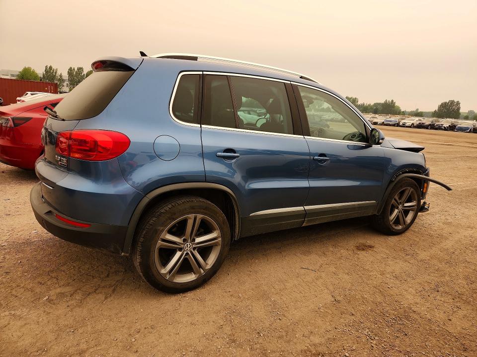 61158116 :رقم المزاد ، WVGLV7AX8HK010046 vin ، 2017 Volkswagen Tiguan مزاد بيع