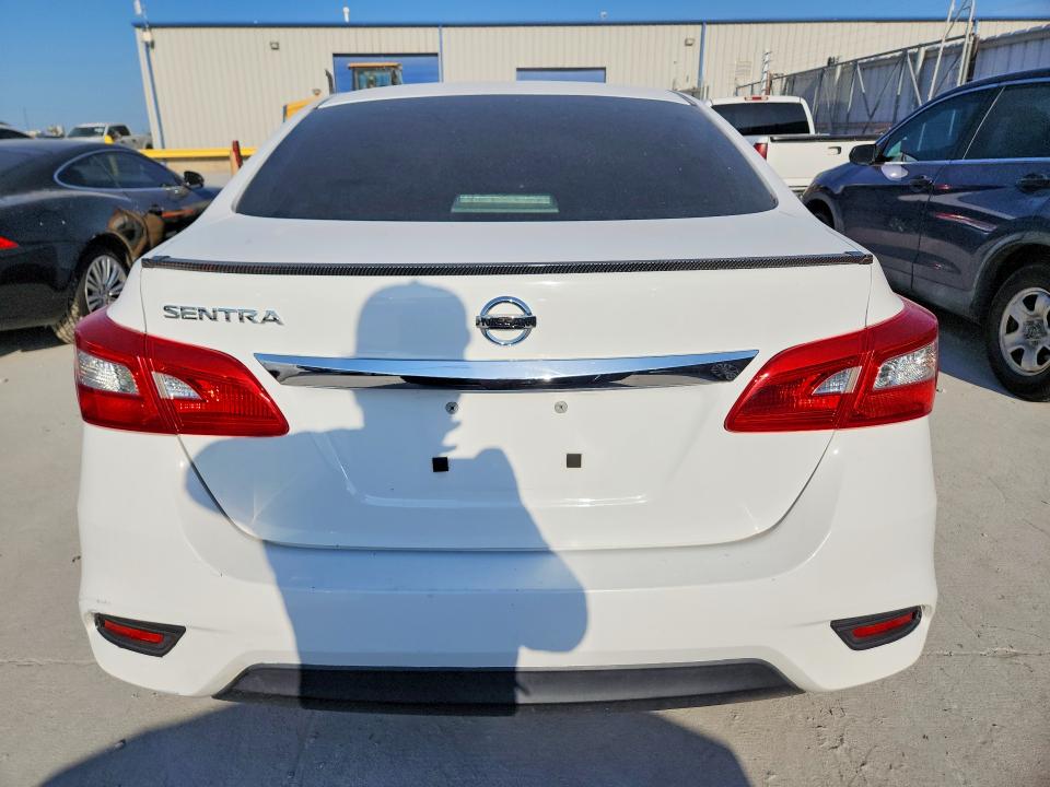2017 Nissan Sentra მანქანა იყიდება აუქციონზე, vin: 3N1AB7AP5HY261728, აუქციონის ნომერი: 63246116