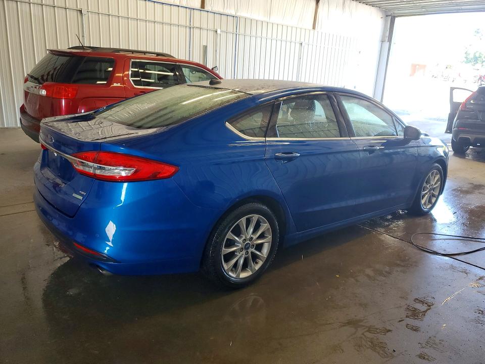2017 Ford Fusion მანქანა იყიდება აუქციონზე, vin: 3FA6P0HDXHR272148, აუქციონის ნომერი: 63333616