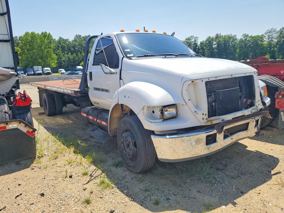 61033786 :رقم المزاد ، 3FRNF65F65V145887 vin ، 2005 Ford F650 مزاد بيع