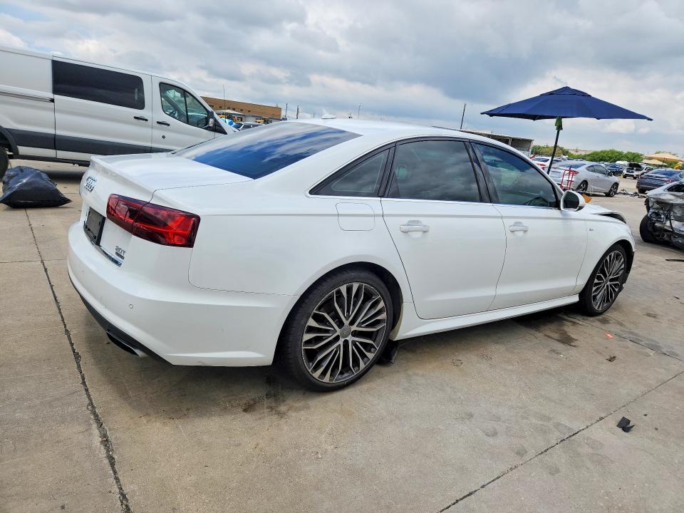 60654086 :رقم المزاد ، WAUG8AFC6JN088794 vin ، 2018 Audi A6 مزاد بيع