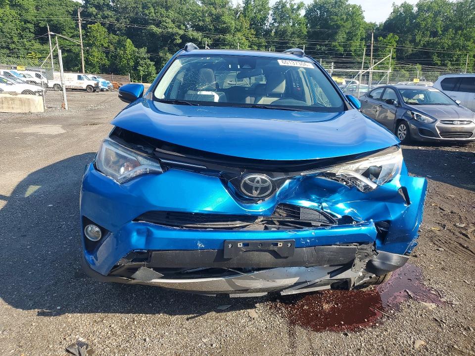 Aukcja sprzedaży 2017 Toyota Rav4, vin: JTMRFREV1HJ111371, numer aukcji: 60137306