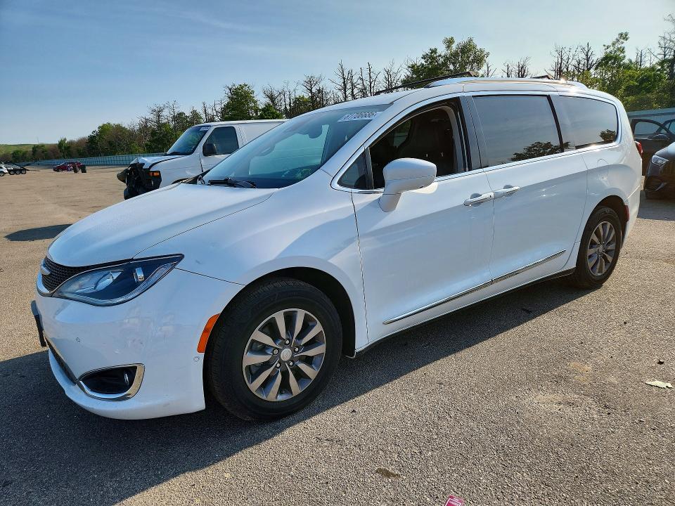 61706686 :رقم المزاد ، 2C4RC1EG6KR686421 vin ، 2019 Chrysler Pacifica مزاد بيع
