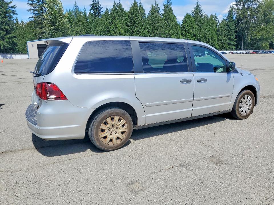 2011 Volkswagen Routan მანქანა იყიდება აუქციონზე, vin: 2V4RW4DG8BR714784, აუქციონის ნომერი: 62869776