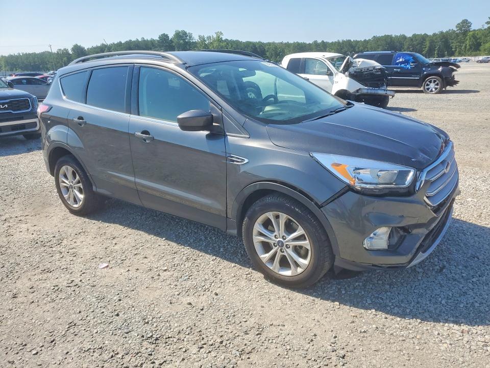 59403806 :رقم المزاد ، 1FMCU9GD6JUD26115 vin ، 2018 Ford Escape مزاد بيع